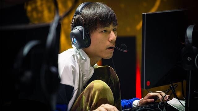 野与线权中 野与线权中